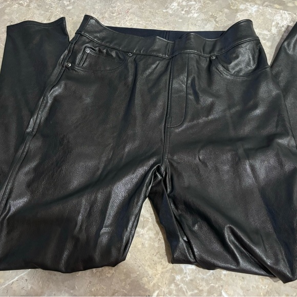Spanx Leather-Like Ankle Skinny Pants - Picture 6 of 8